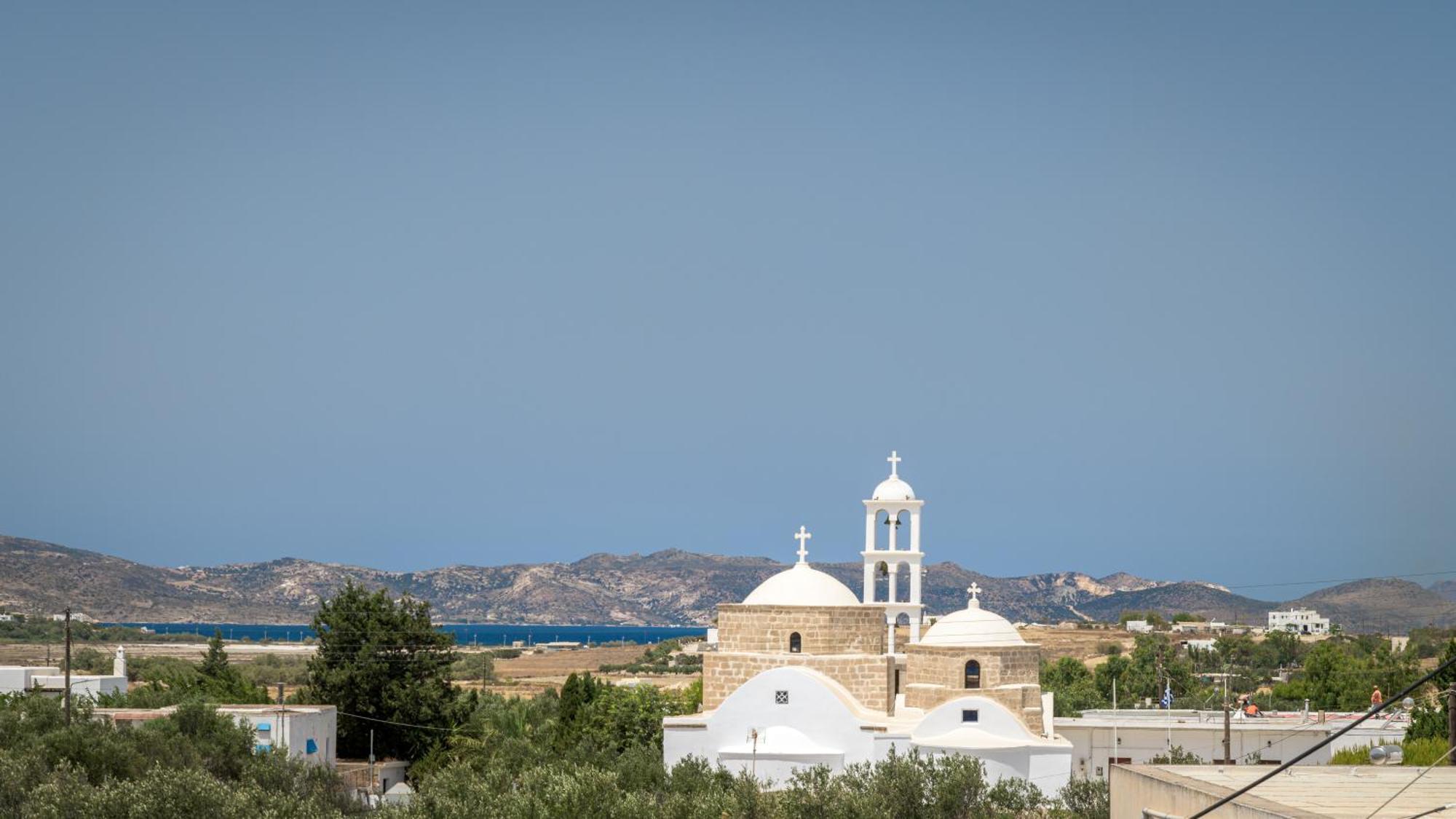 Avra Milos Hotel Zefiria Exterior photo