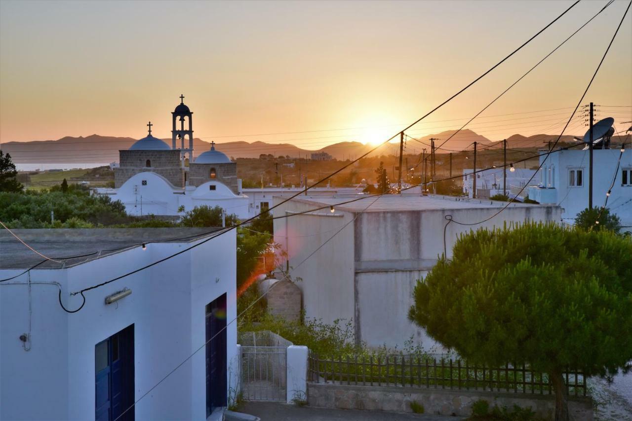 Avra Milos Hotel Zefiria Exterior photo